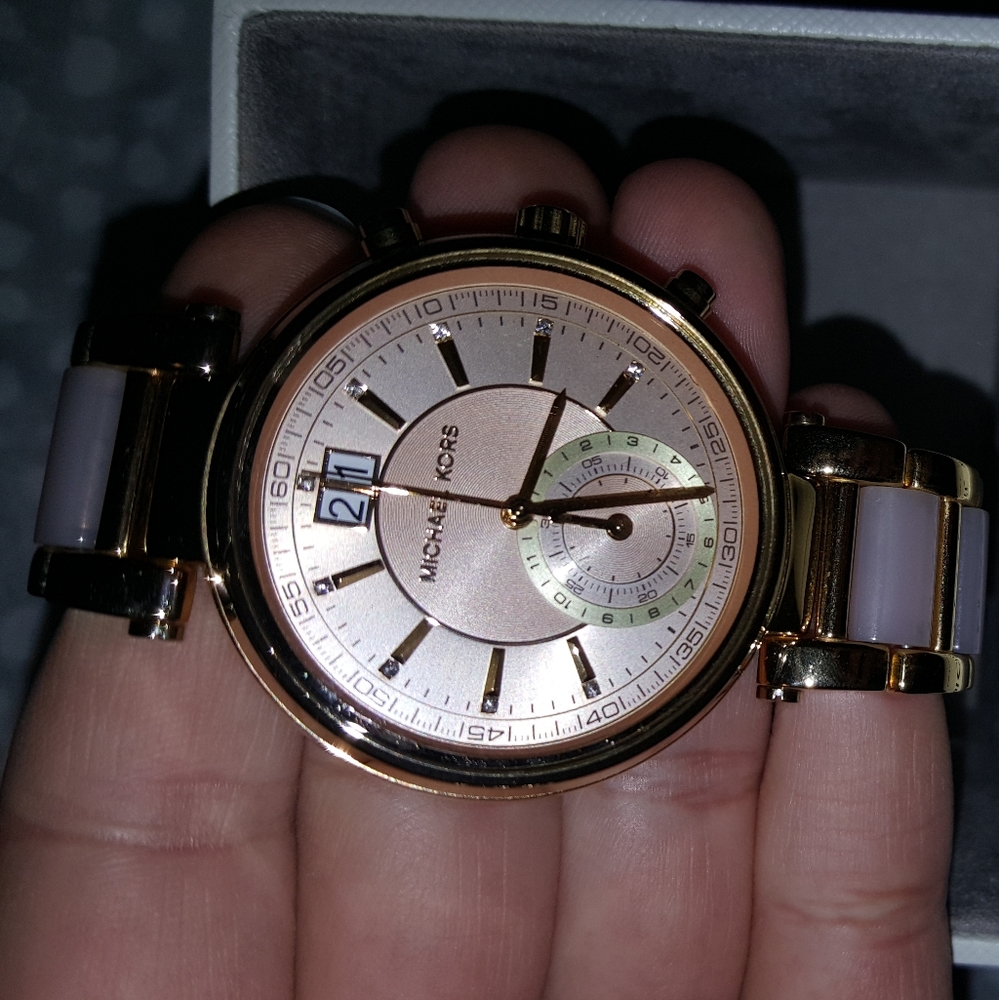 Michael kors rose gold watch